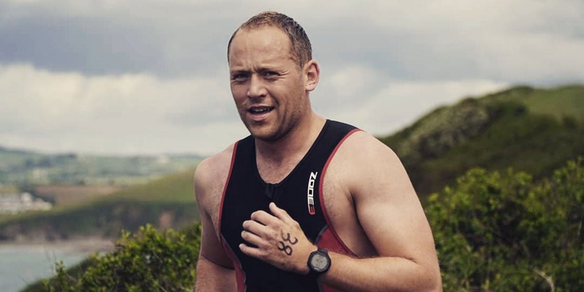 athlete running triathlon competitor