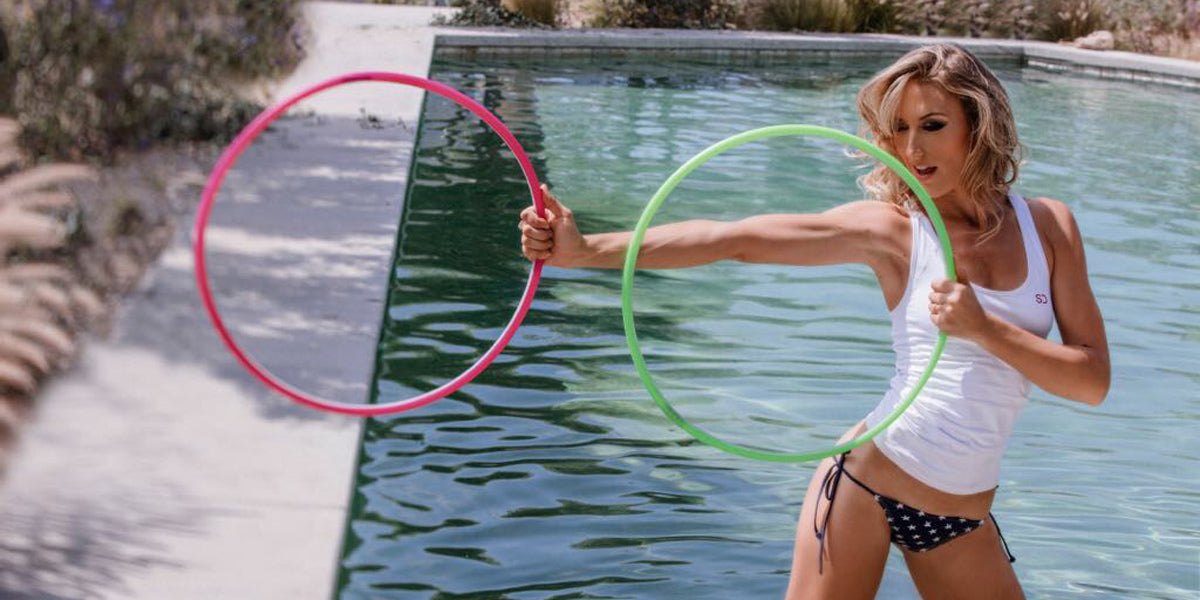 emma barrett summer beach body workout Sundried swimming pool