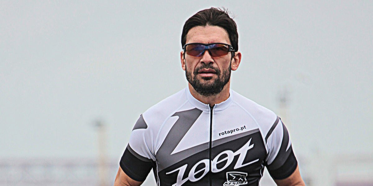 runner triathlete racing Sundried activewear