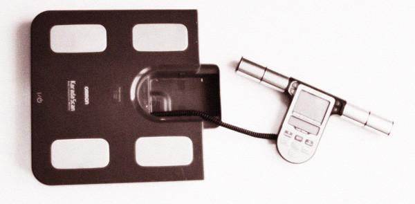 Garmin Index Smart Scale vs Omron Body Composition Monitor