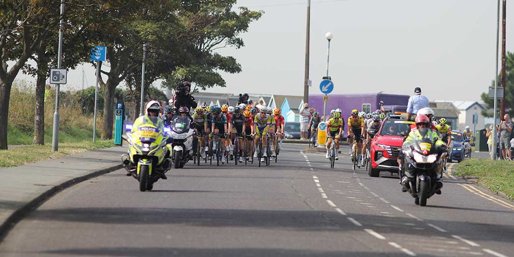 The rolling road closures behind the Tour De France