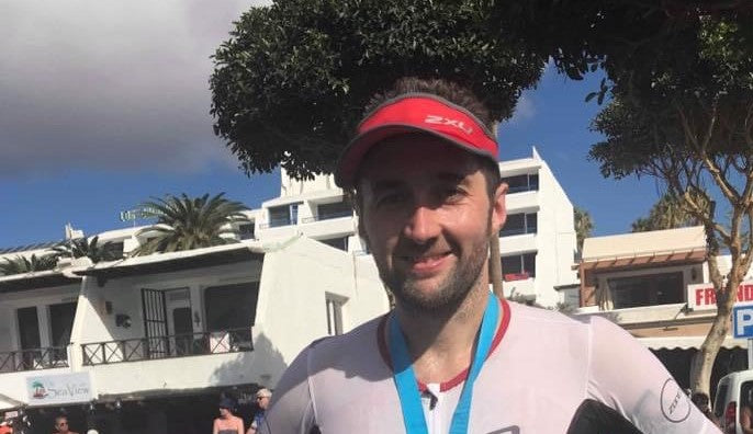 athlete triathlon racing