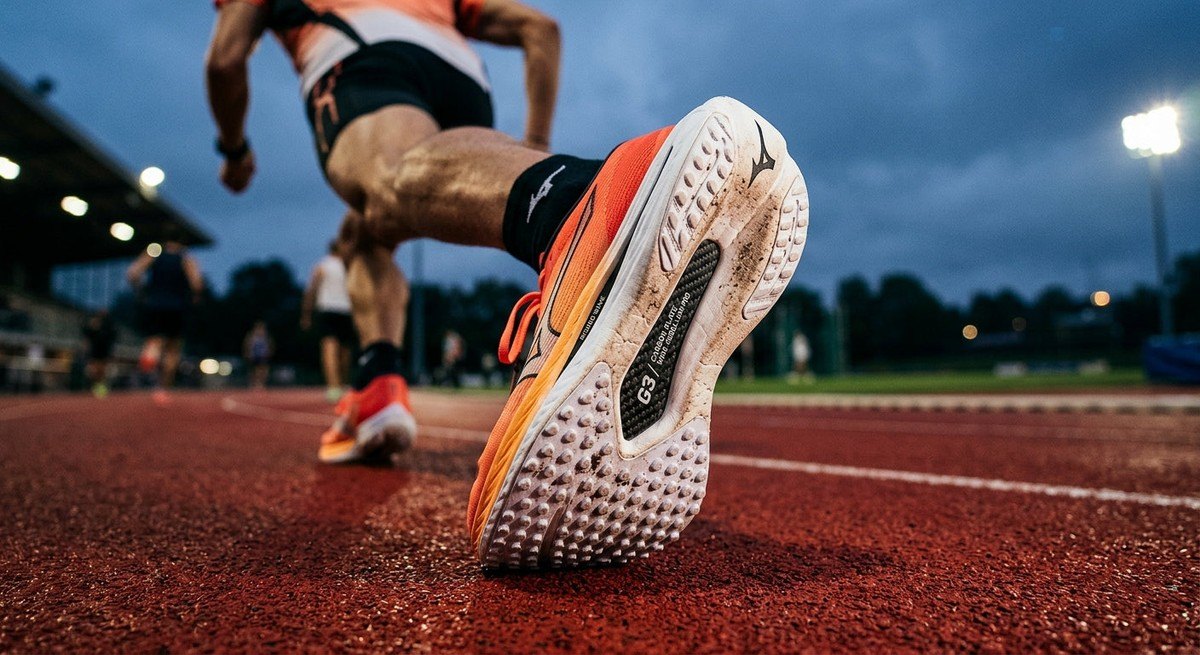 Close up of the high-performance G3 outsole and carbon plate integration on the upcoming Mizuno race shoe.