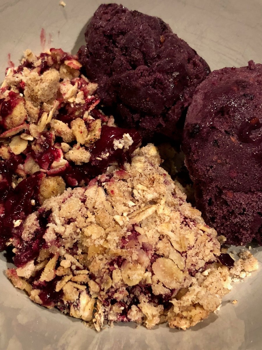 healthy fruit crumble dessert idea