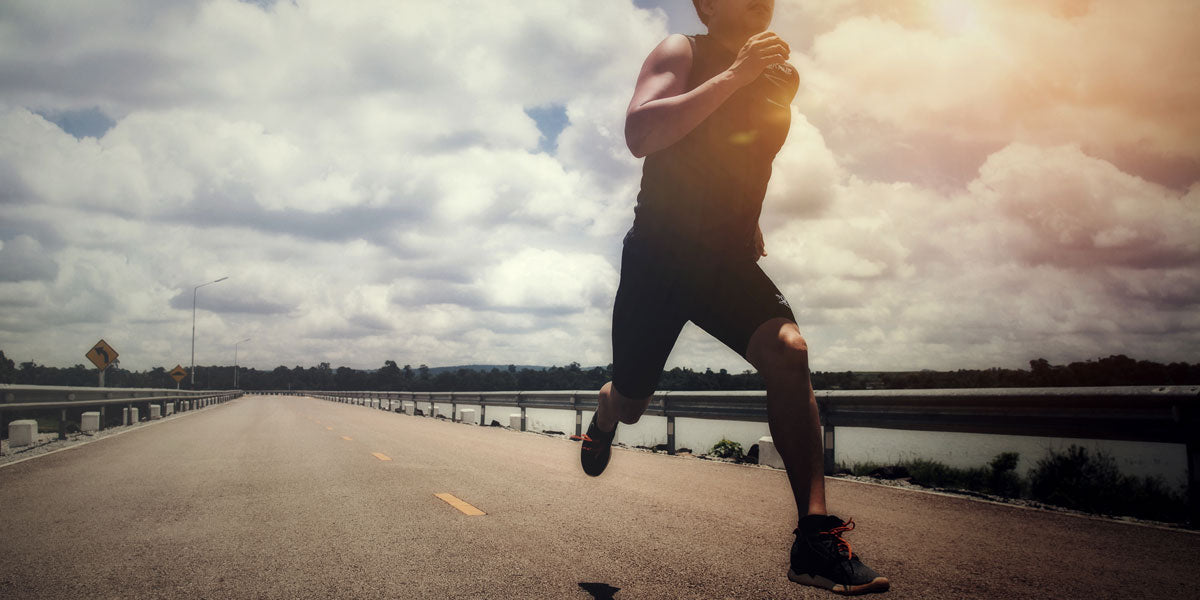 man sprinting running fast lactate threshold