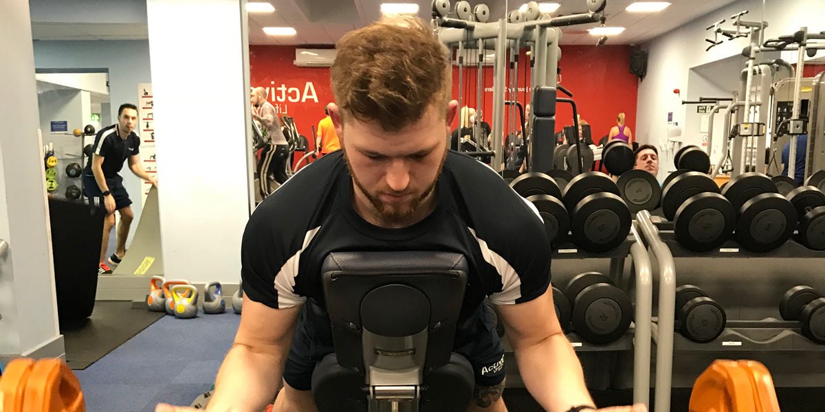 personal trainer gym workout biceps