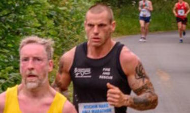 runner marathon racing