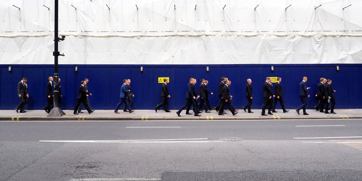 walking lunch break friends work colleagues
