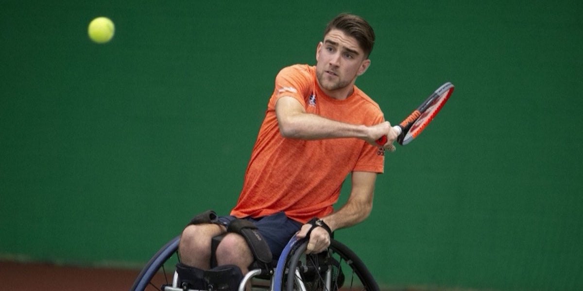 wheelchair tennis athlete